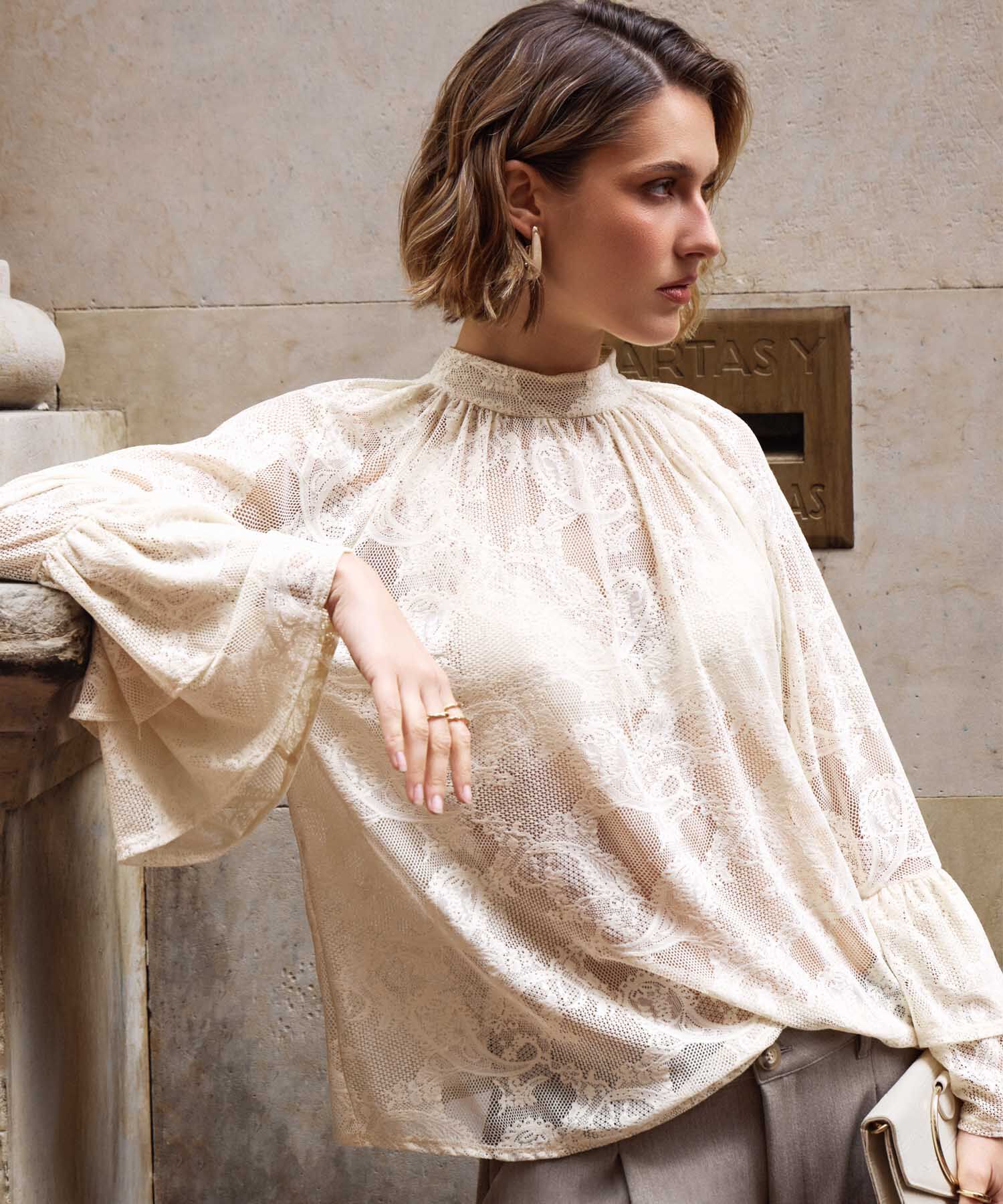 Blusa Encaje Manga Volante Para Mujer