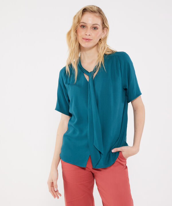 Blusa con Cuello Tipo Smoking