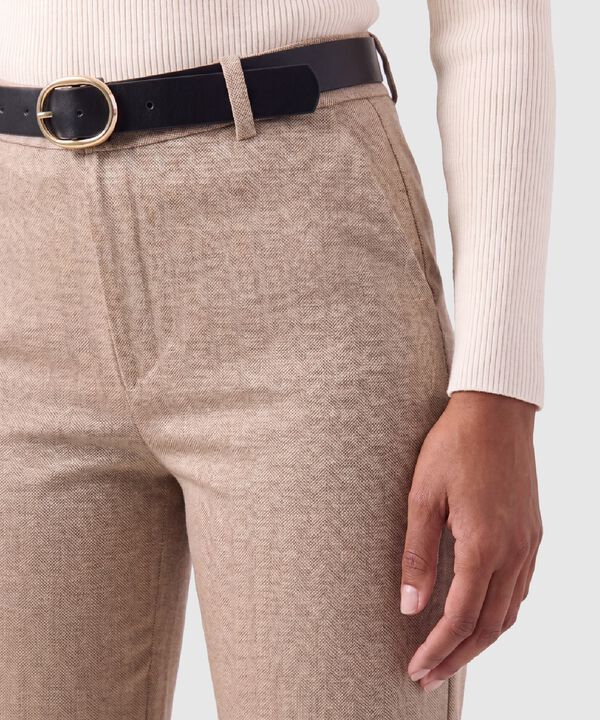 Pantal&oacute;n Chino Con Cintur&oacute;n Mujer