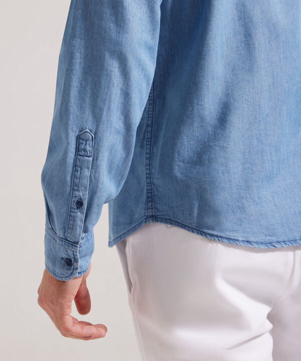 Camisa Regular Fit Tono Azul Medio Claro