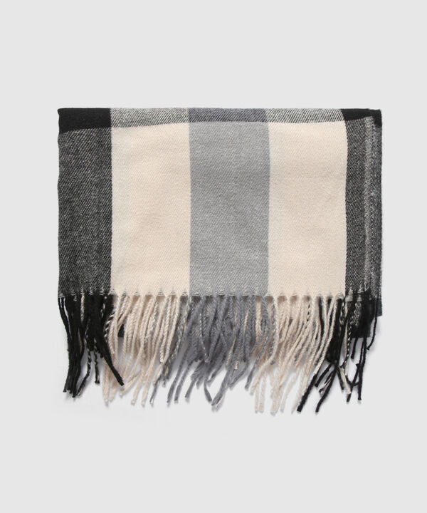 Bufanda Ref. Sf1847 Dimensiones: 1,83 M X 69 Cm