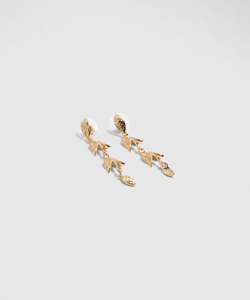 Aretes Dorados Con Colgantes De Hojas 