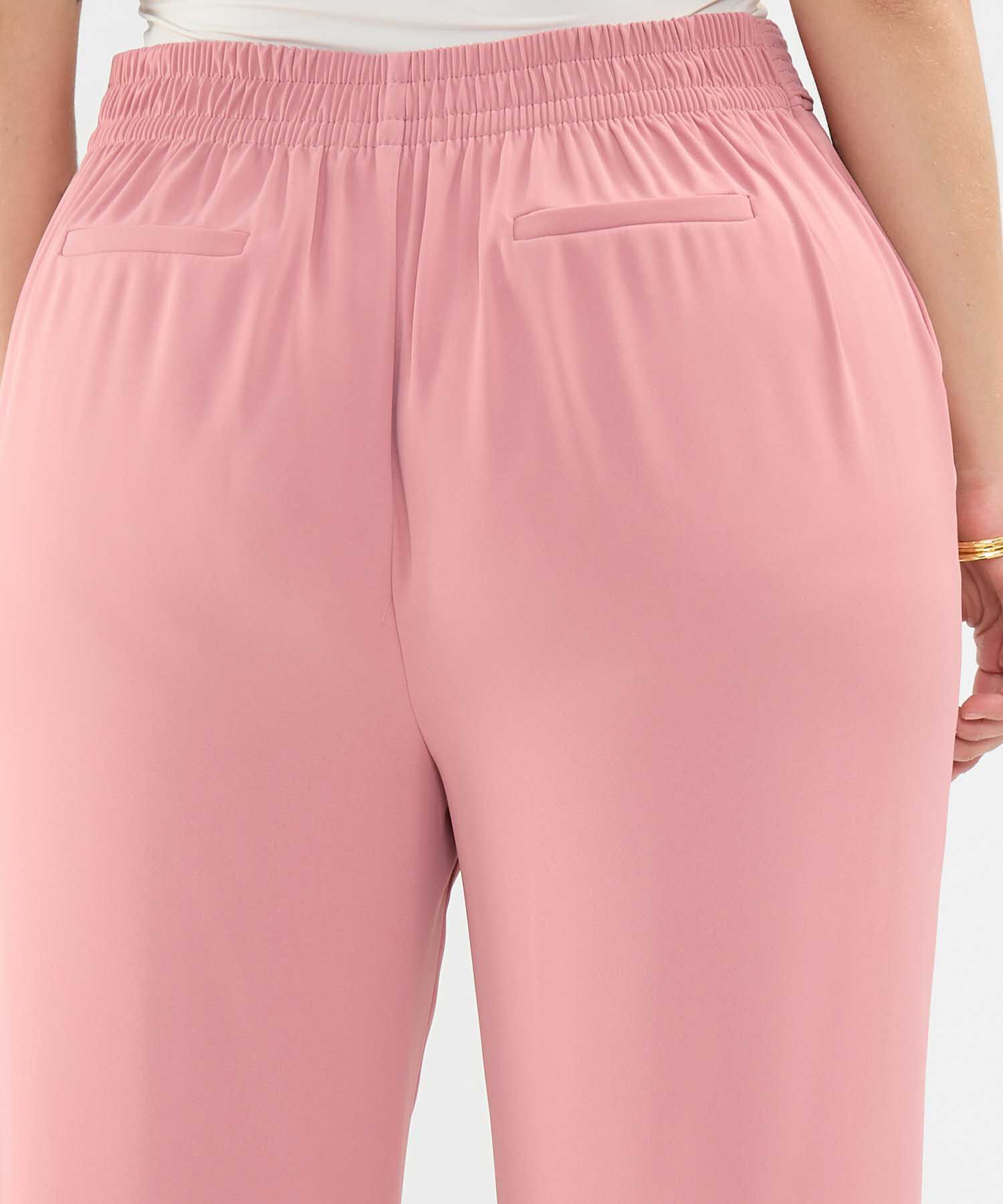 Pantalón Fluido con Cinturón