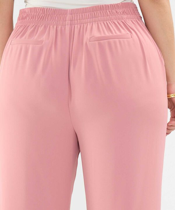 Pantalón Fluido con Cinturón