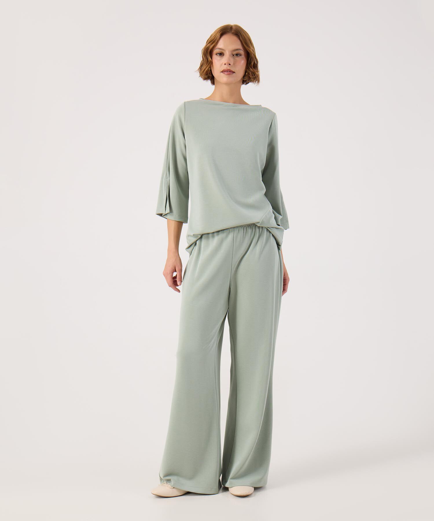 Pantalon fluido unicolor 