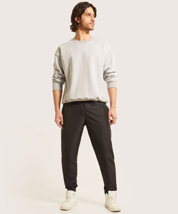 Pantal&oacute;n Jogger Plano Unicolor Con Cortes Contraste, Bolsillos Laterales, Cord&oacute;n Ajustable Y El&aacute;stico Interno, Sport L&iacute;neas image number null
