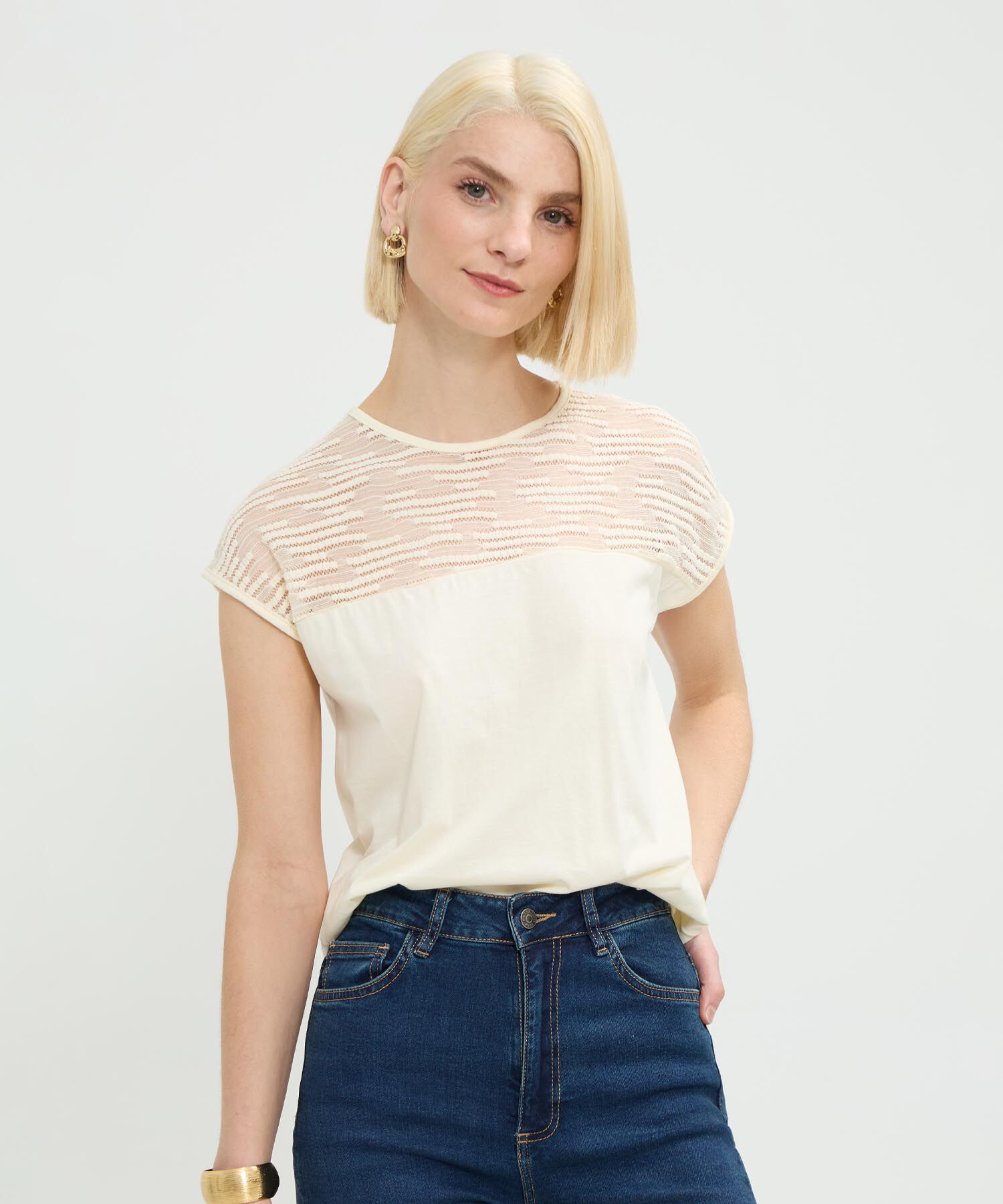 Camiseta Unicolor Con Textura
