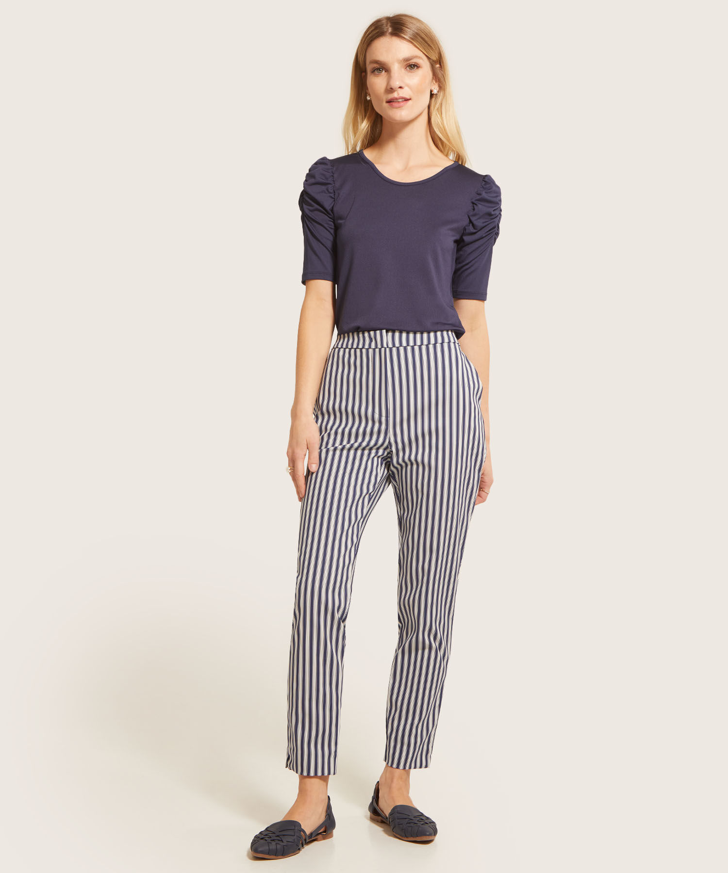 Pantalón Clásico Estampado Con Elástico En Posterior