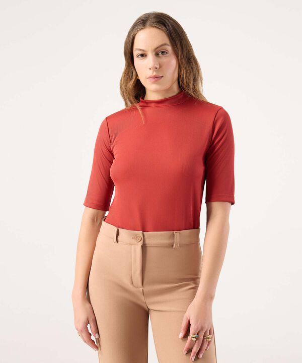 Camiseta texturizada unicolor  image number null