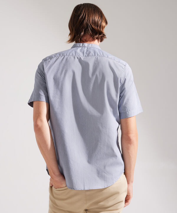 Camisa Manga Corta con Cuello Neru