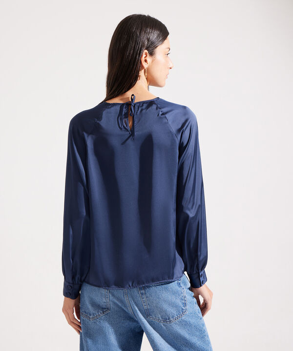 Blusa Manga Larga con Cuello Redondo