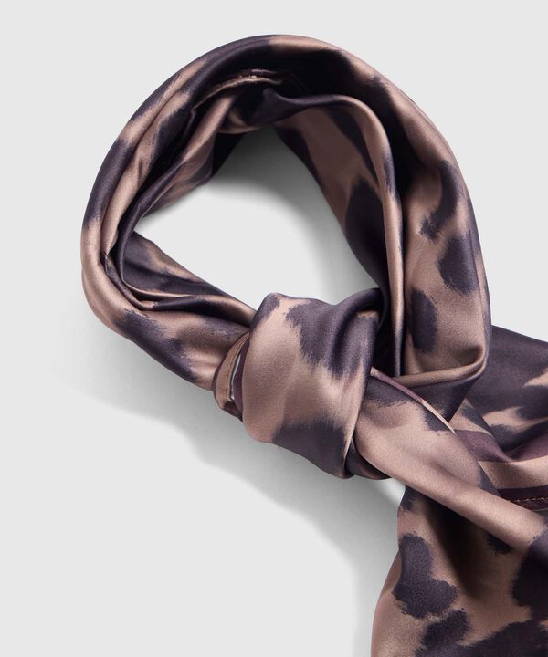 Pa&ntilde;oleta Bicolor Elegante para Mujer image number null