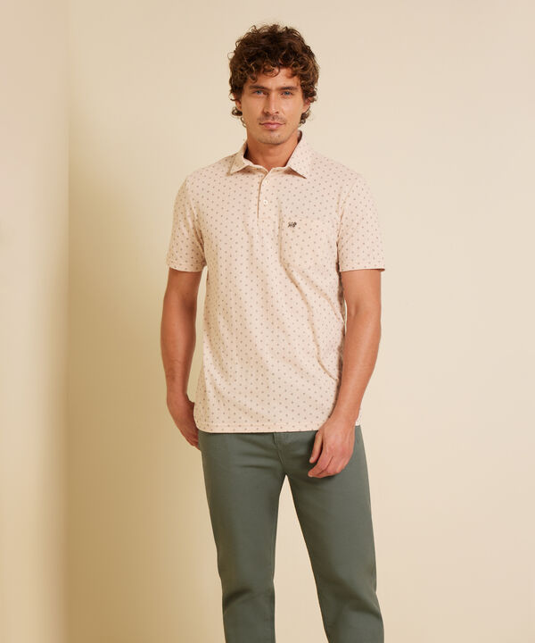 Polo Estampada, Cuello Duro Con Bolsillo Y Silueta Regular Fit