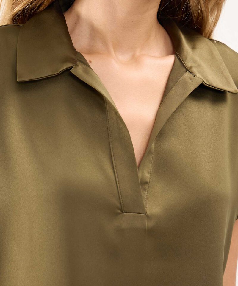 Blusa Satinada Escote en V