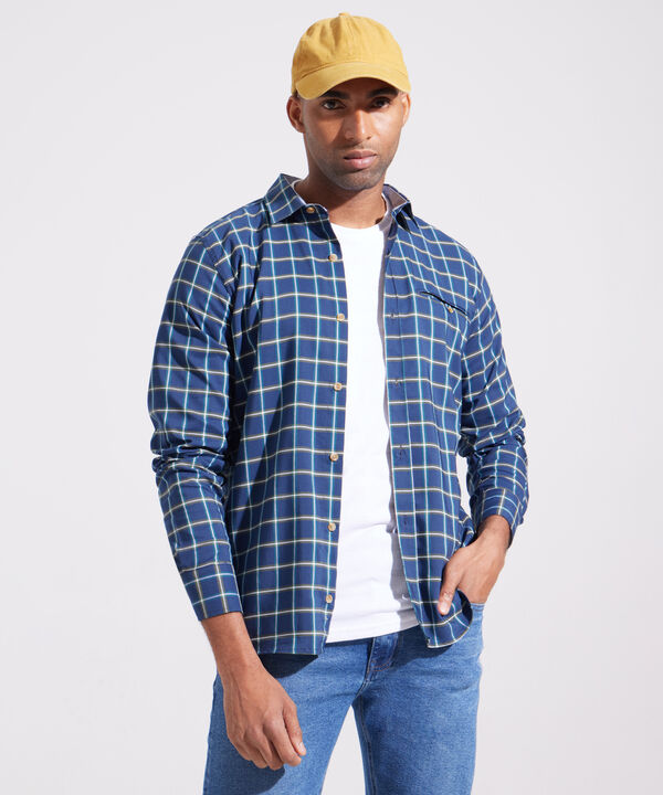 Camisa Cuello Camisero Manga Larga Y Silueta Slim Fit