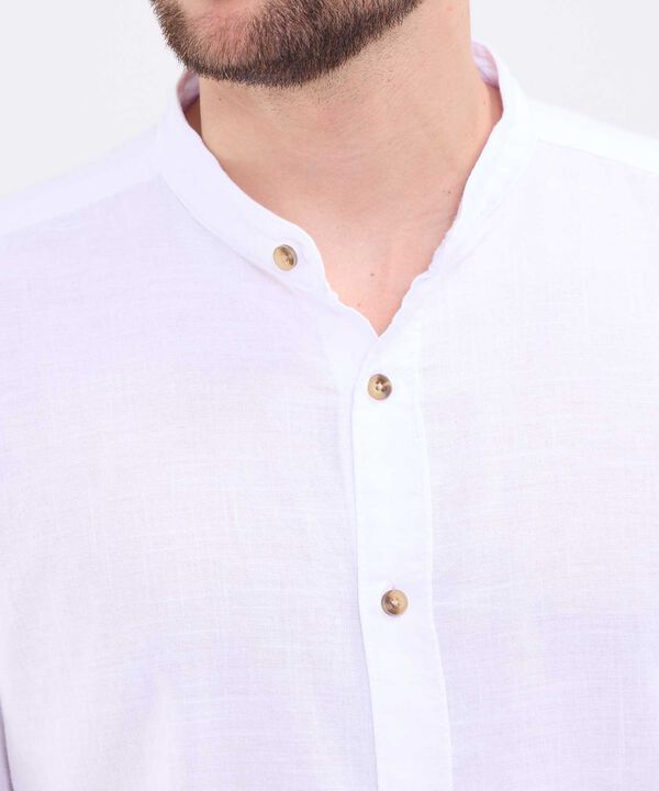 Camisa manga corta unicolor para hombre image number null