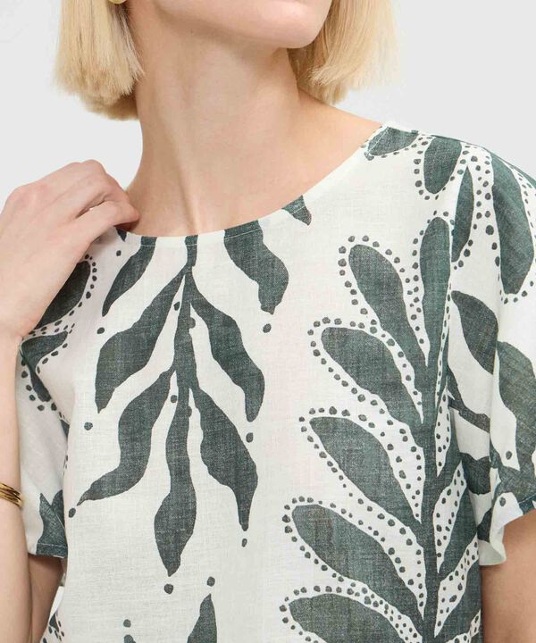 Blusa Manga Corta Acampanada Estampada image number null