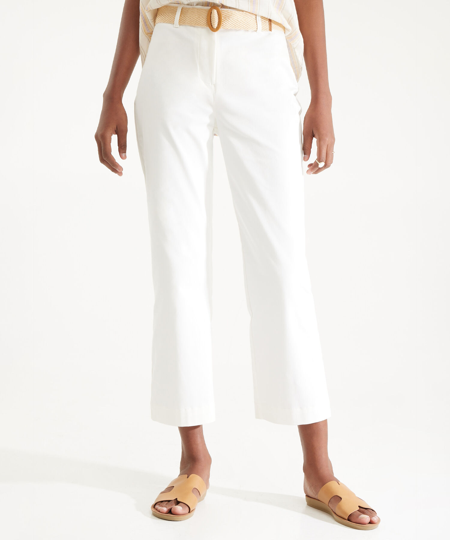Pantalon Con Cinturon Unicolor