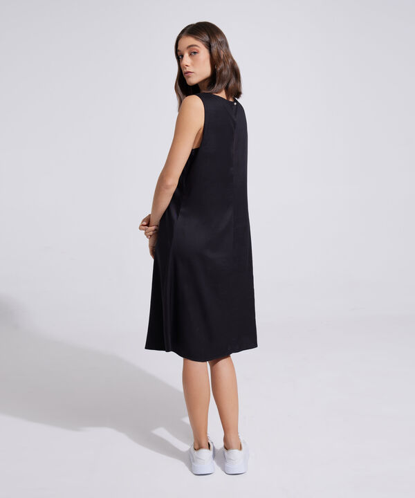 Vestido Unicolor Manga Sisa