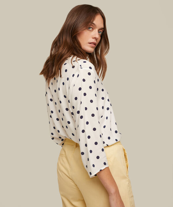 Blusa Cuello Mao a Rayas