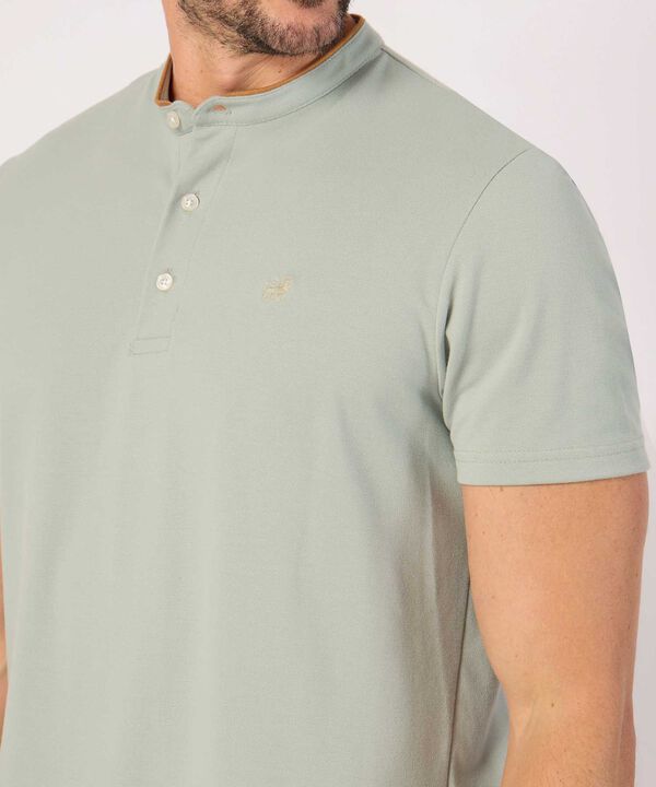 Polo Unicolor Cuello Mao  image number null