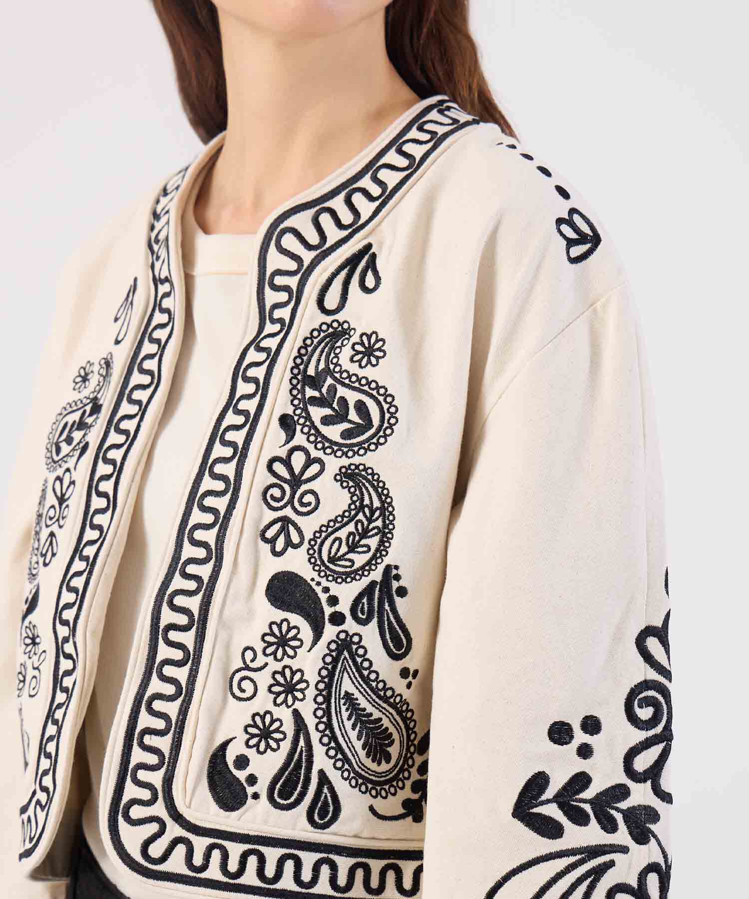 Chaqueta Bordada Corta Para Mujer