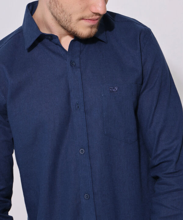 Camisa Unicolor Manga Larga Con Bolsillo Y Silueta Slim Fit