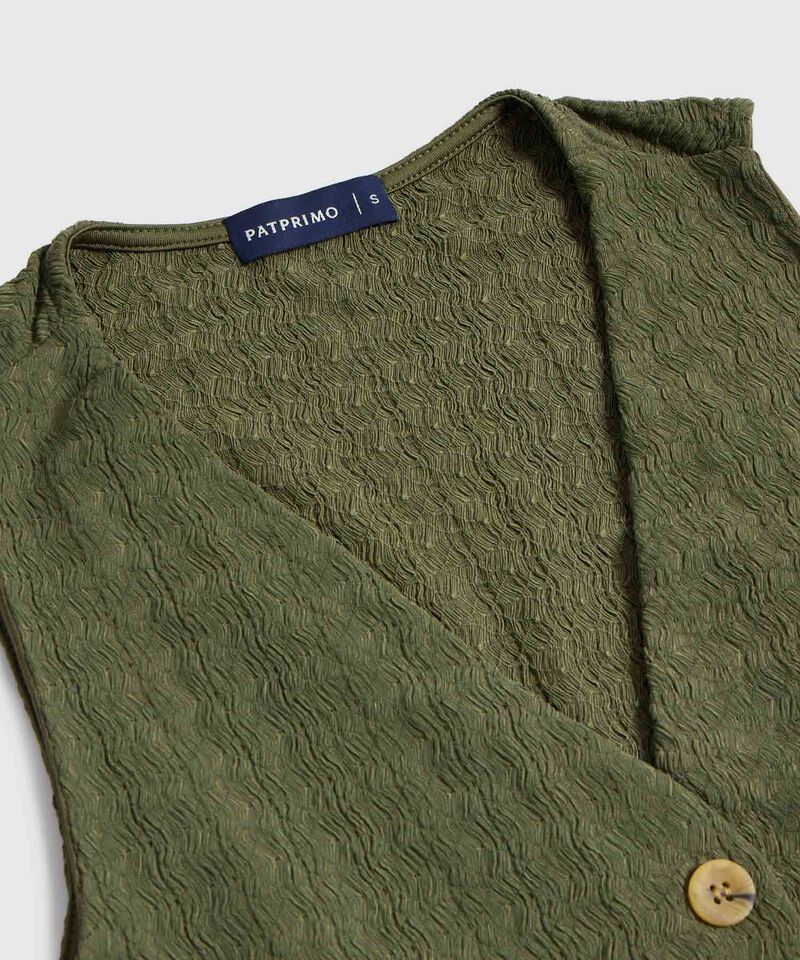 Chaleco Texturizado con Botones de Contraste para Mujer