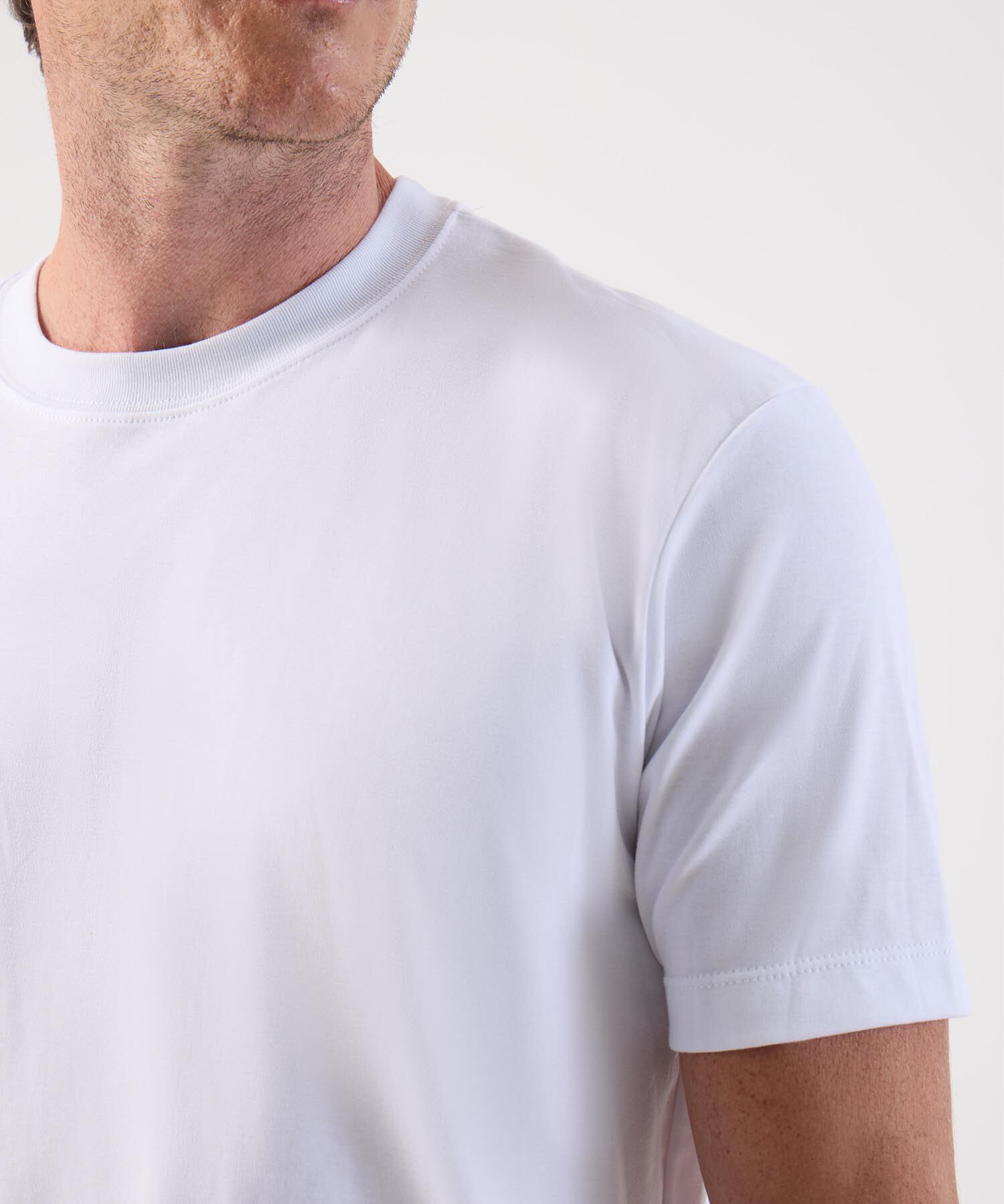 Camiseta de Algodón Esencial para Hombre Cuello Redondo