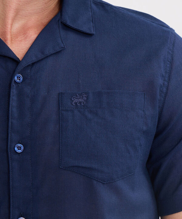 Camisa Manga Corta Cuello Resort Unicolor Con Bolsillo