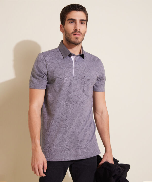 Polo Estampada Cuello Duro, Manga Corta Con Bolsillo Y Silueta Regular Fit
