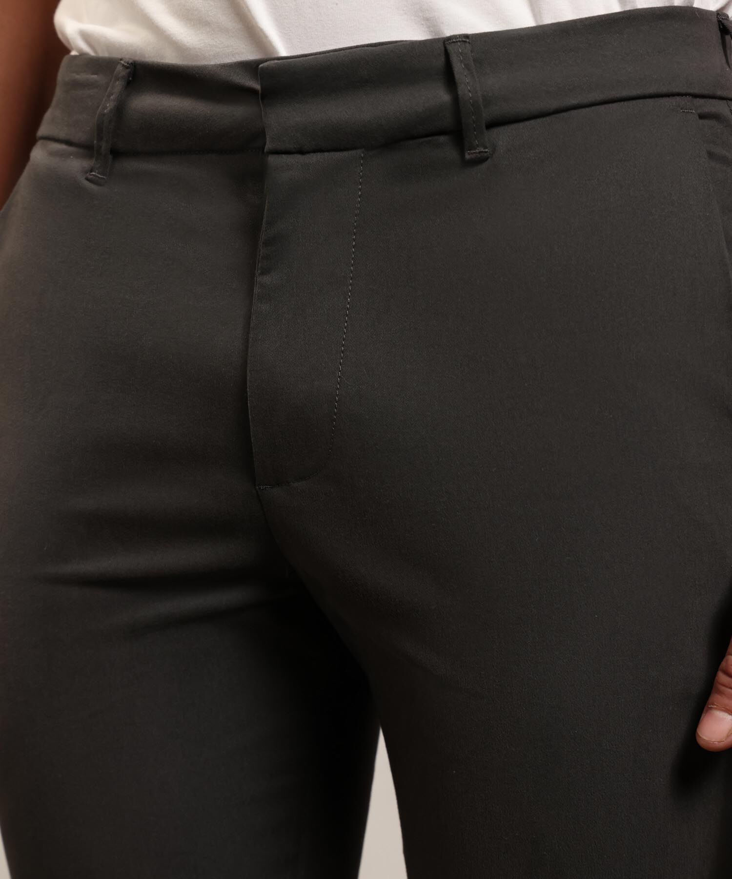 Pantalon Tipo Chino Unicolor 