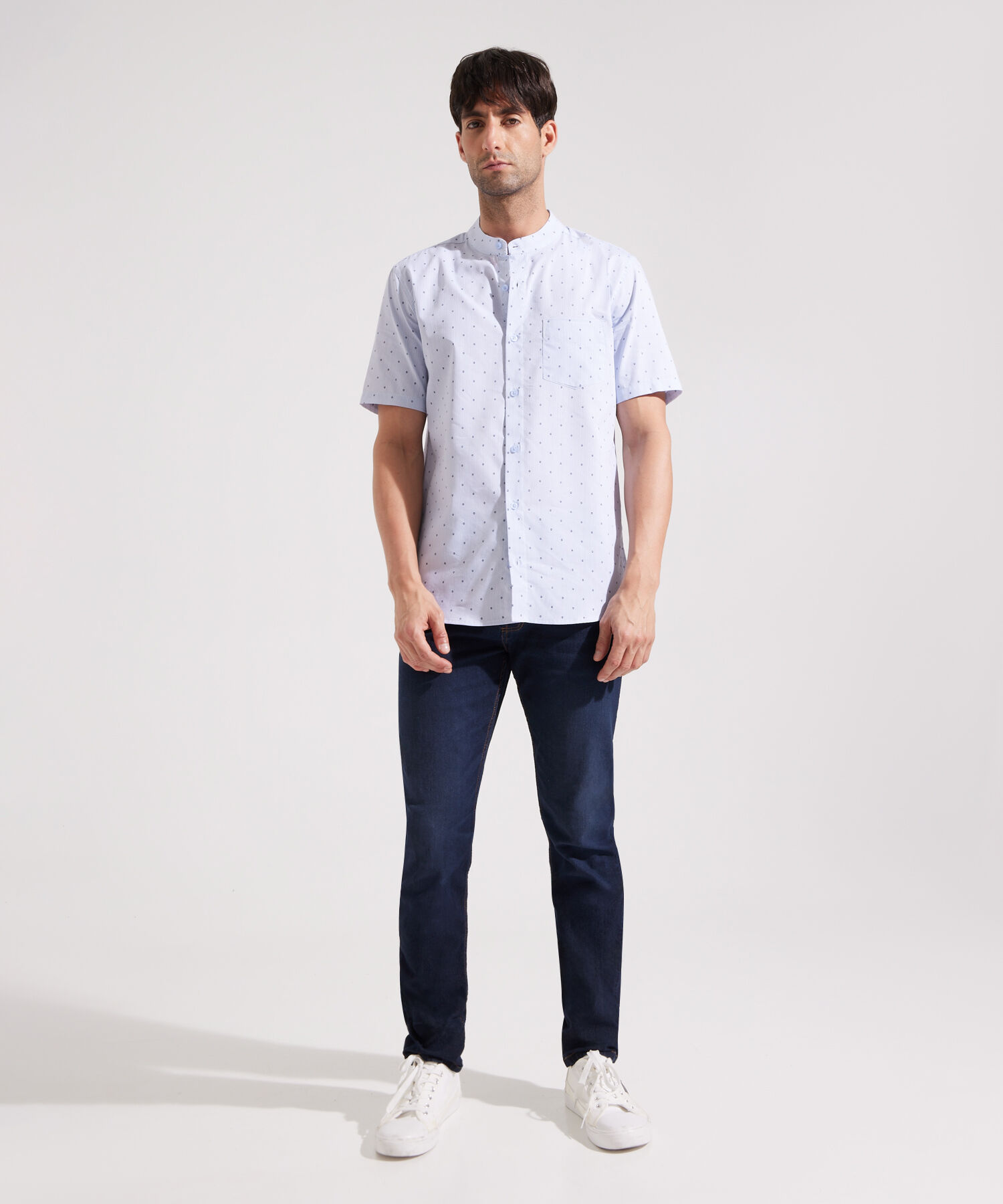 Camisa Estampada con Cuello Mao