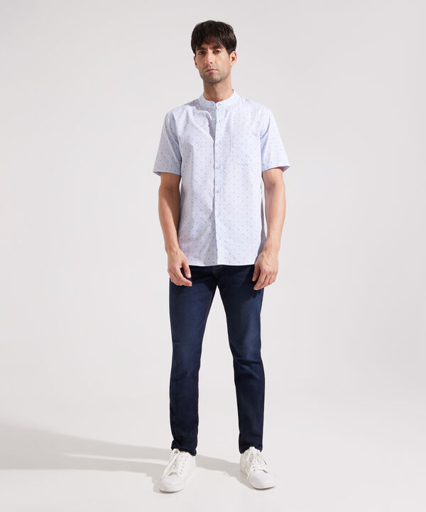 Camisa Estampada con Cuello Mao