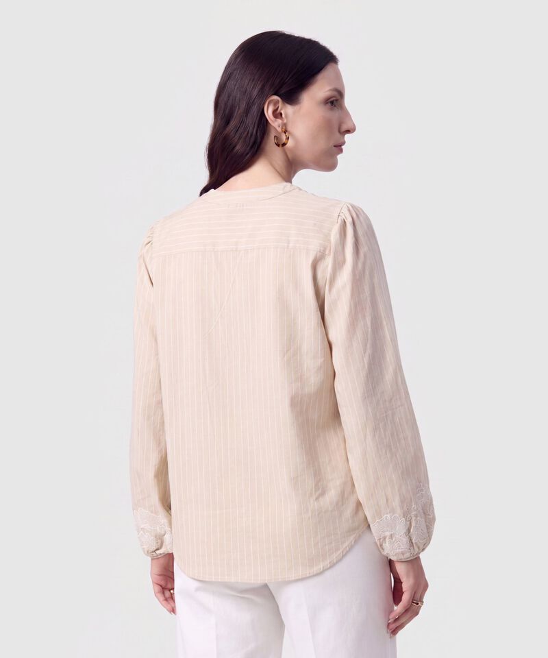 Blusa con Bordado en Pu&ntilde;os para Mujer