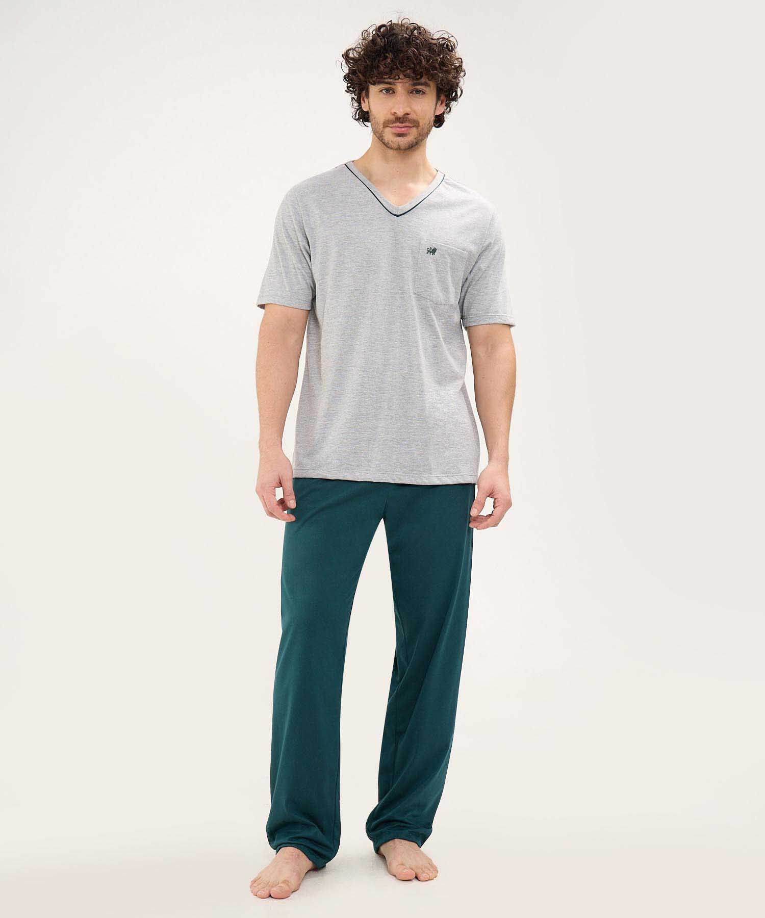 Pijama Manga Corta Camiseta Cuello V Con Vena A Tono Ypantalon Unicolor