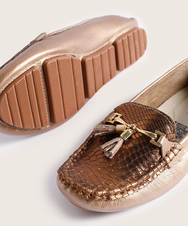 Mocasines image number null
