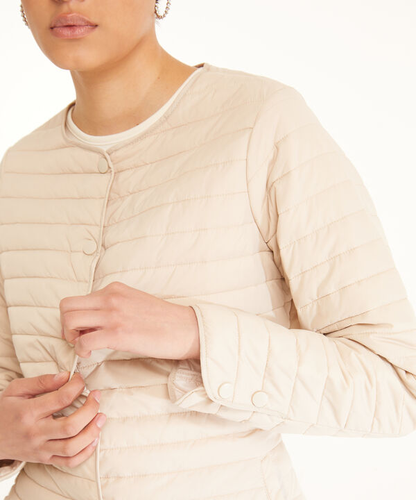 Chaqueta Acolchada Con Broches Y Bolsillos