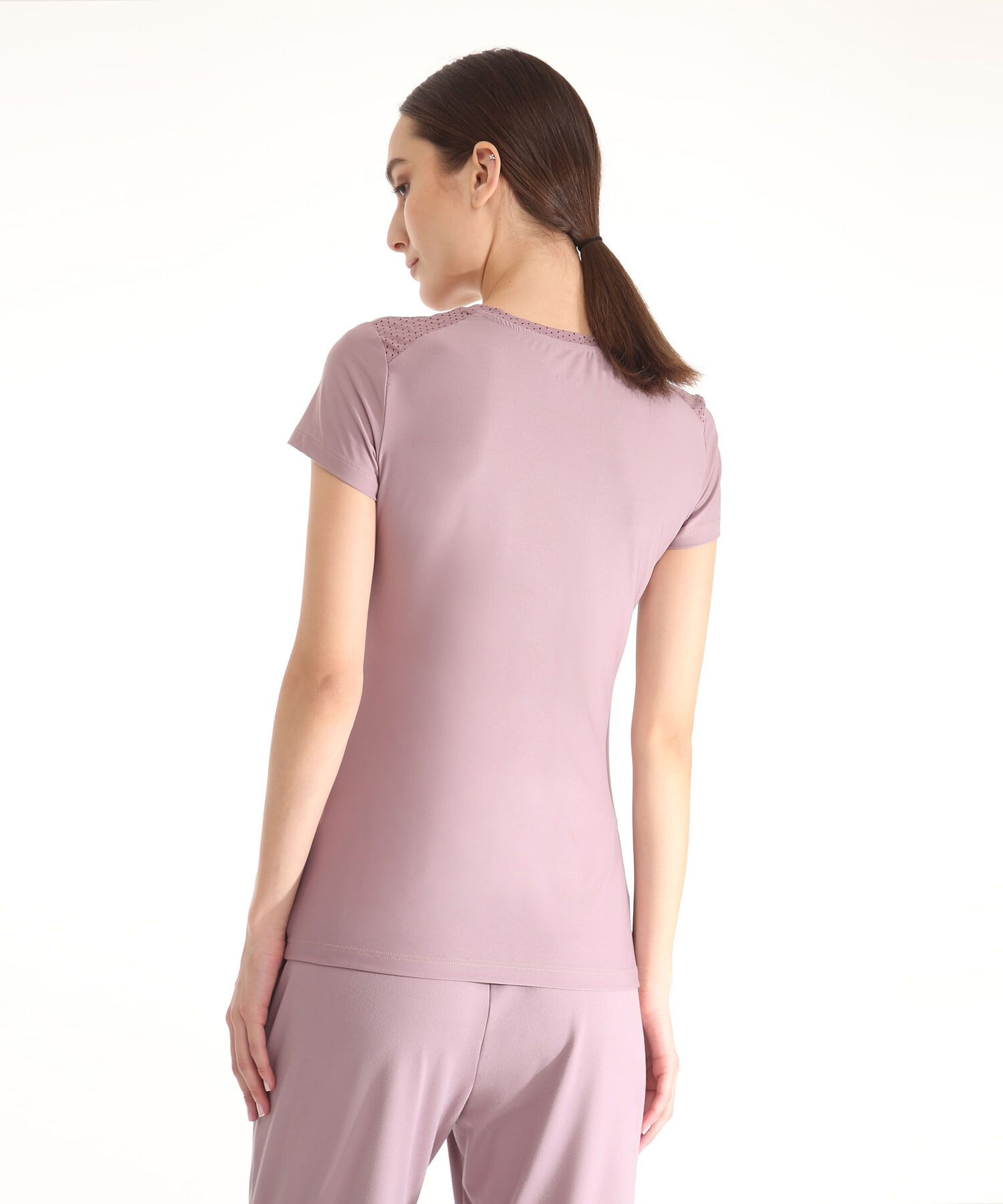 Camiseta Manga Corta Cuello Redondo Unicolor Con Cortes Malla, Sport Líneas Patprimo