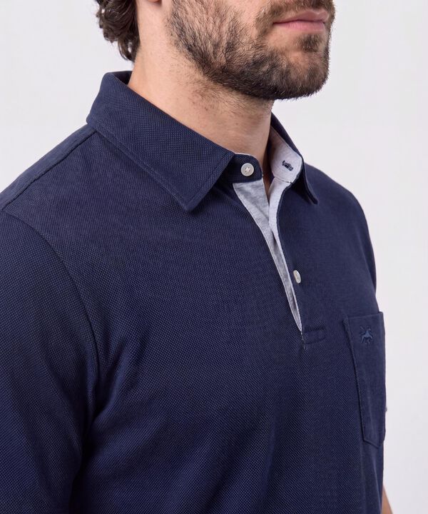 Polo Con Bolsillo De Parche Para Hombre