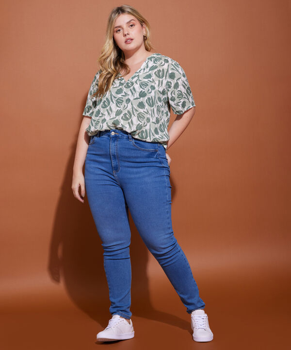 Jean Fit Curvy Tono Medio Claro