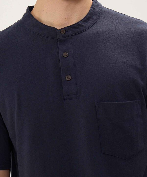 Camiseta Cuello Henley con Bolsillo image number null
