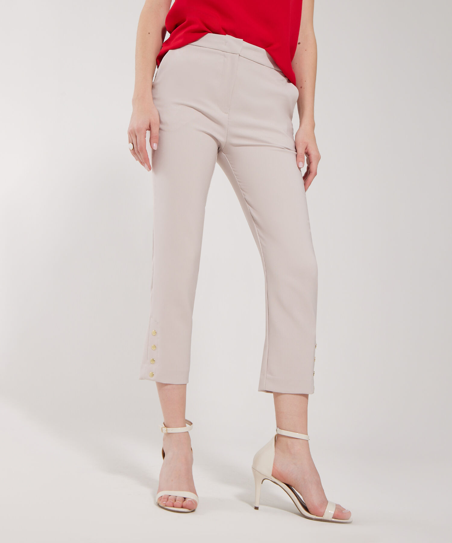 Pantalón Clásico Unicolor Con Botones En Bota