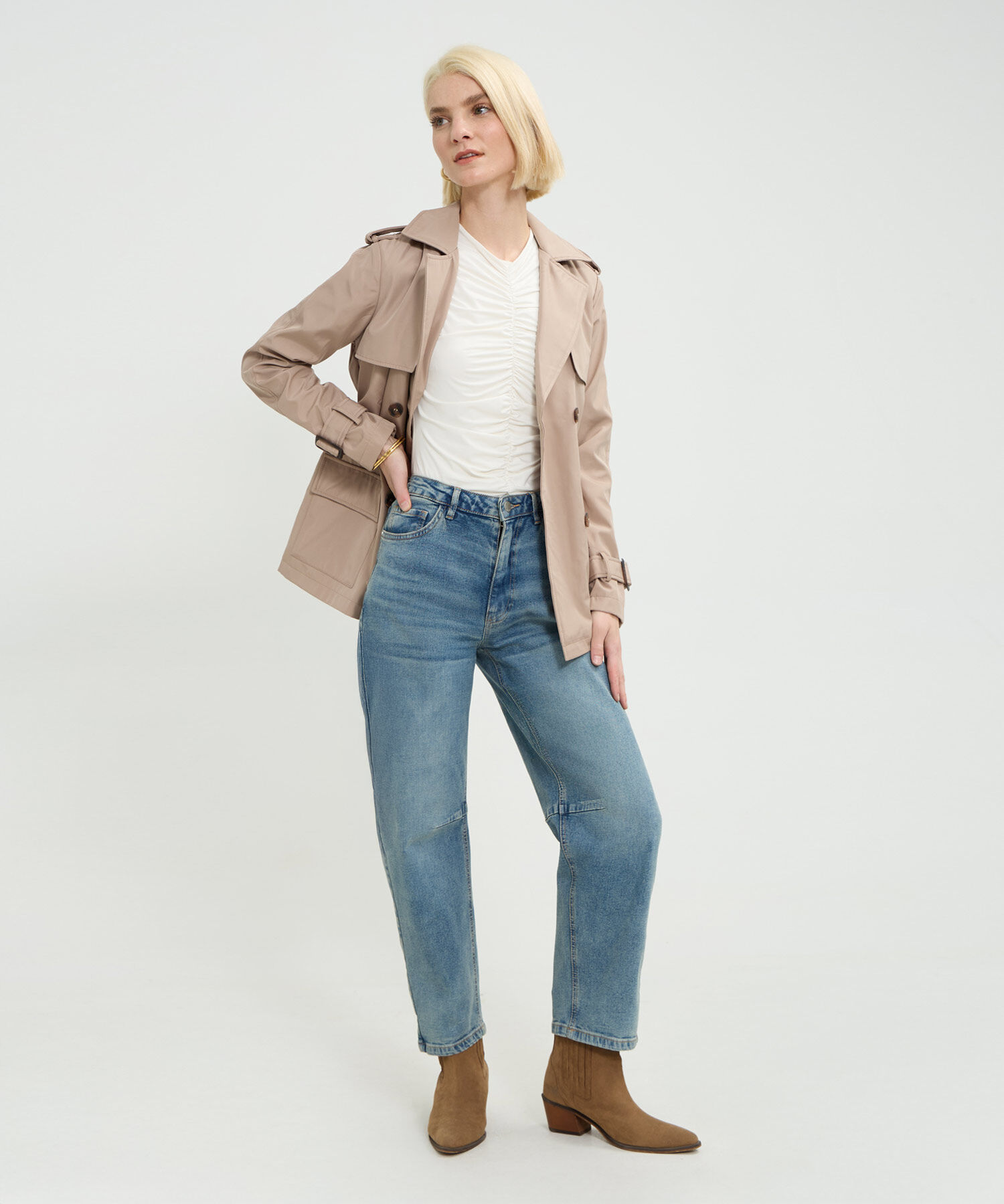 Chaqueta Tipo Trench Unicolor Con Cinturon