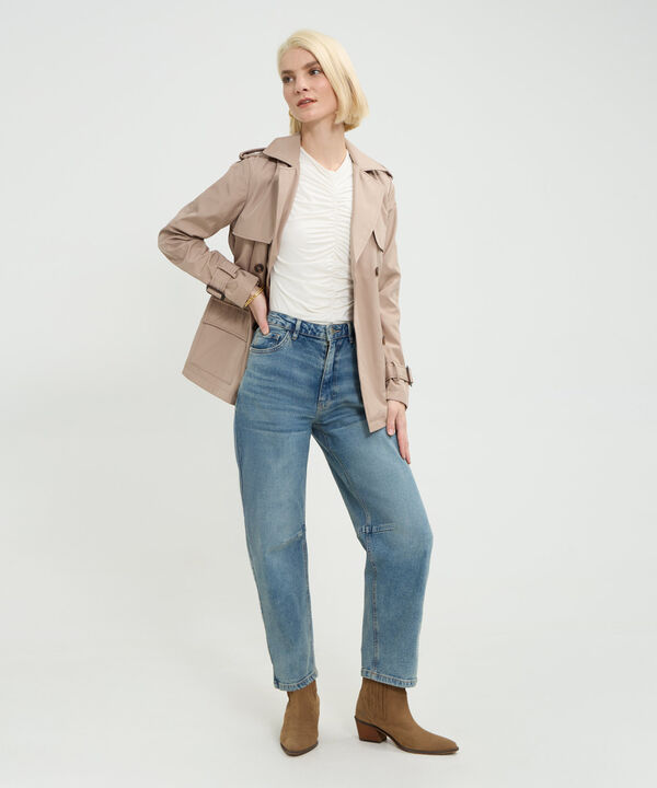 Chaqueta Tipo Trench Unicolor Con Cinturon image number null