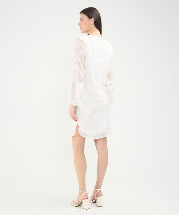 Vestido Corto Escote en V
