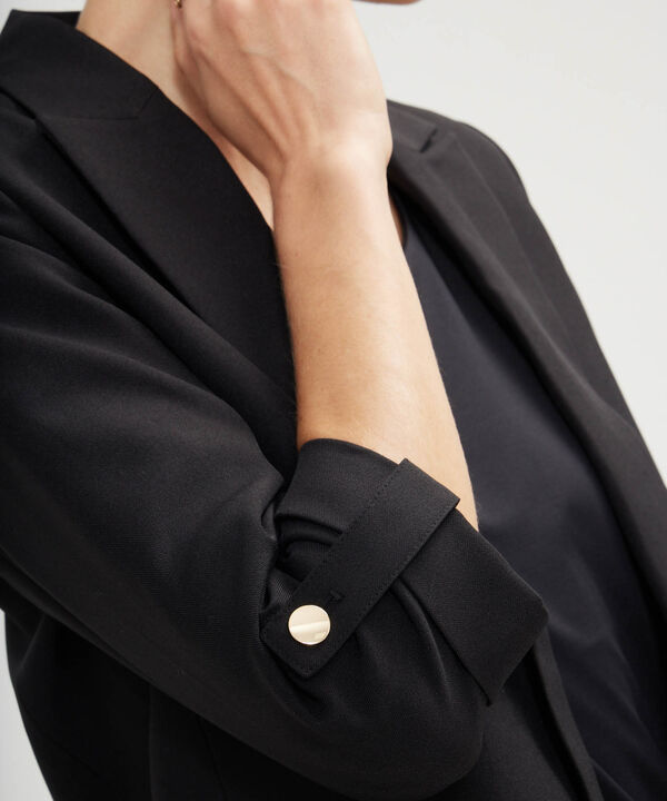 Blazer Unicolor Con Charretera image number null