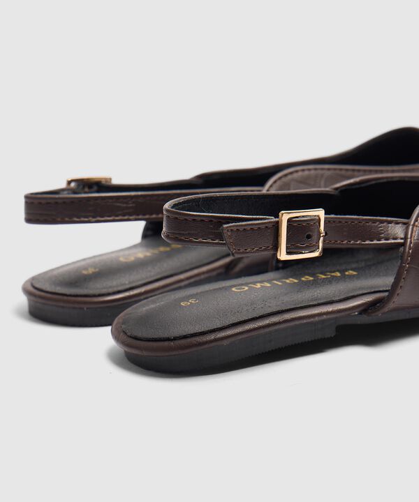 Zapatos Planos Destalonados Con Textura Croco Para Mujer