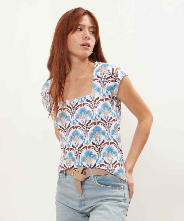 Camiseta Con Escote Cuadrado Estampada Manga Corta image number null