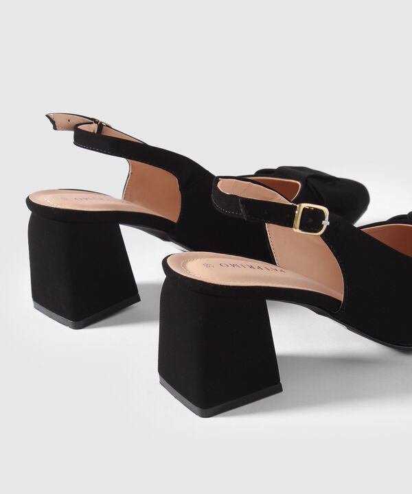 Tacones image number null